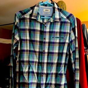 Men’s plaid button down slim fit